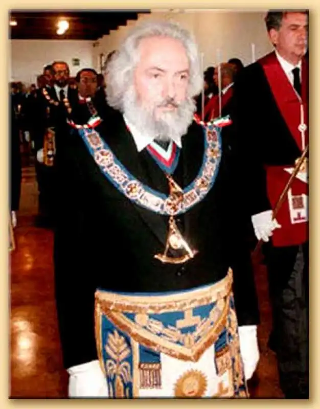 GIULIANO DI BERNARDO 