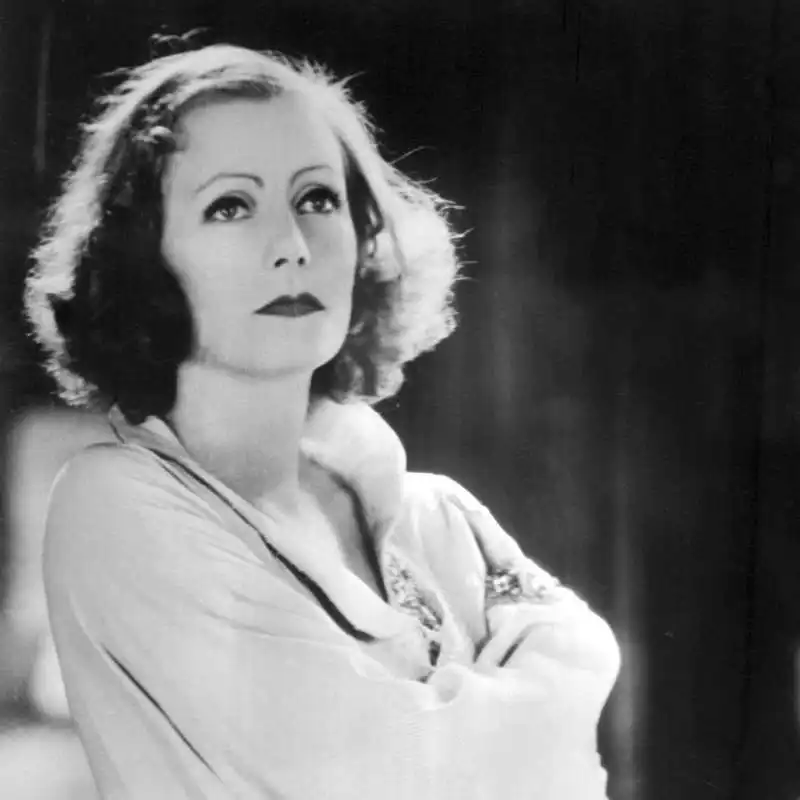 greta garbo aveva relazioni lesbiche