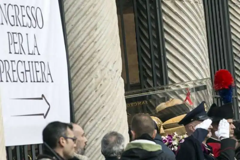 le spoglie di padre pio arrivano a roma 