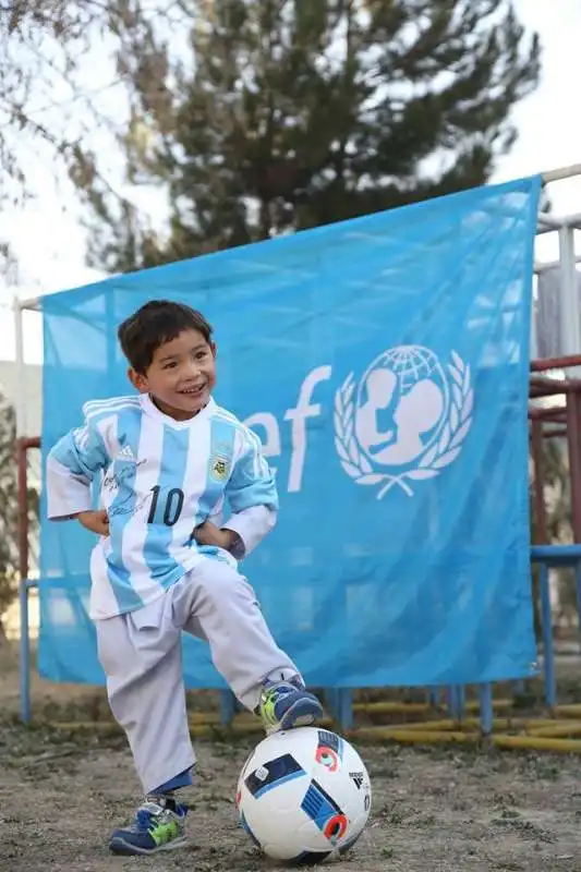 murtaza ahmadi con la maglia di messi