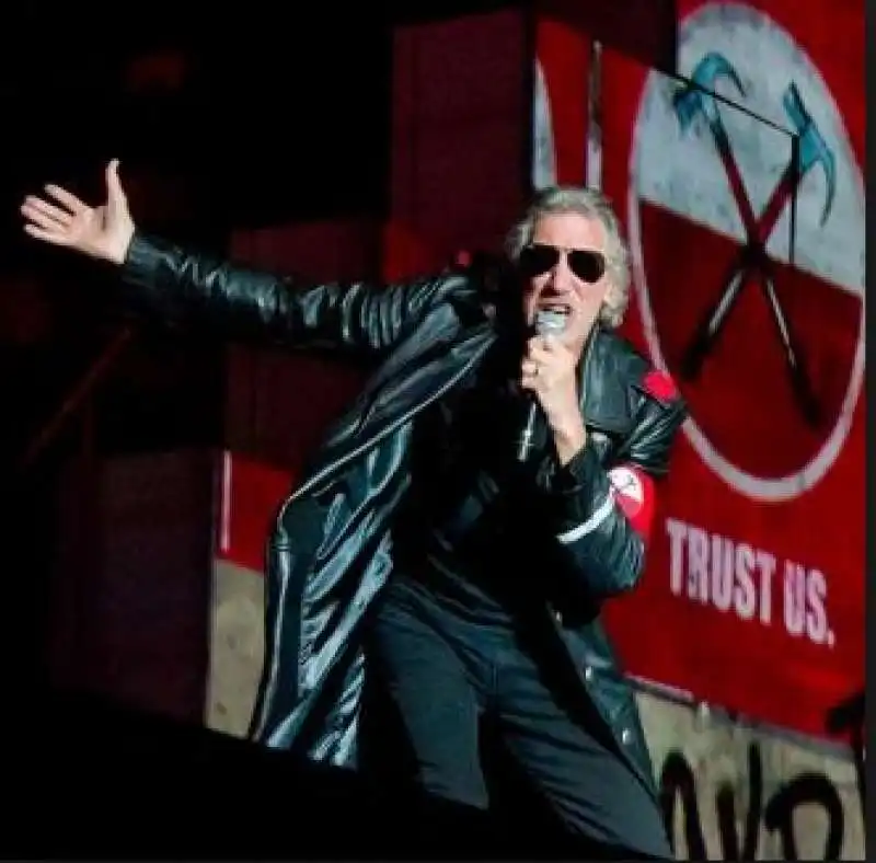 roger waters 2