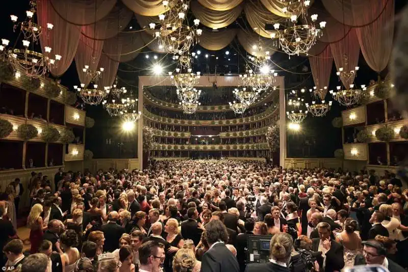 vienna opera ball teatro gremito