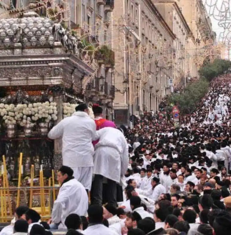 CATANIA - PROCESSIONE DI SANT AGATA    