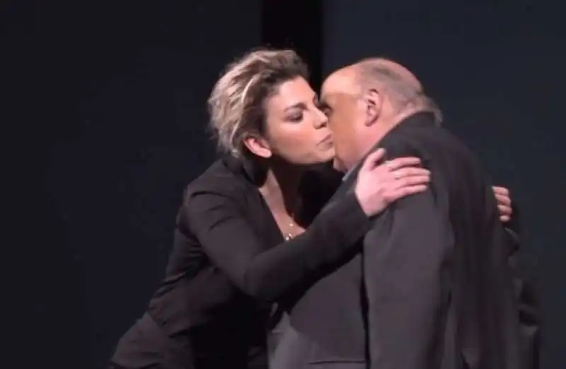 emma marrone maurizio costanzo  3