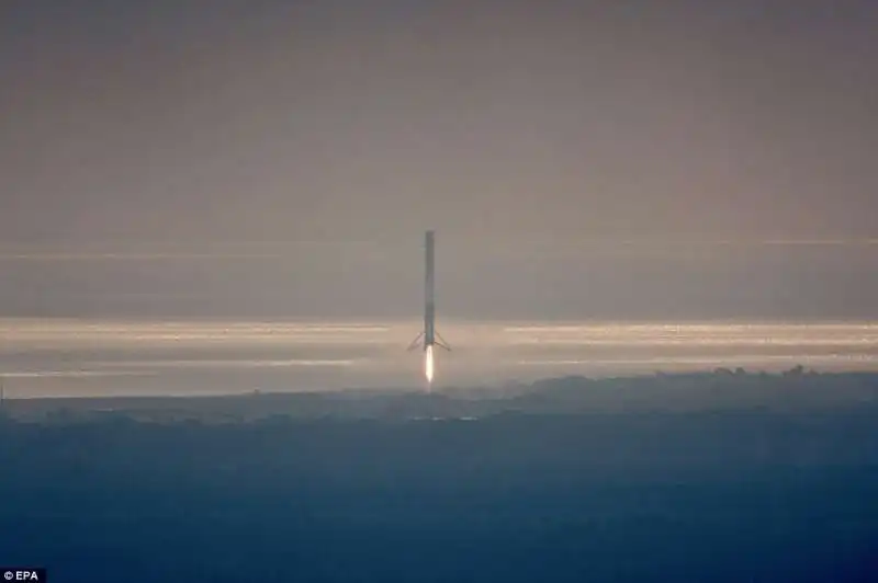 falcon 9 verso lo spazio