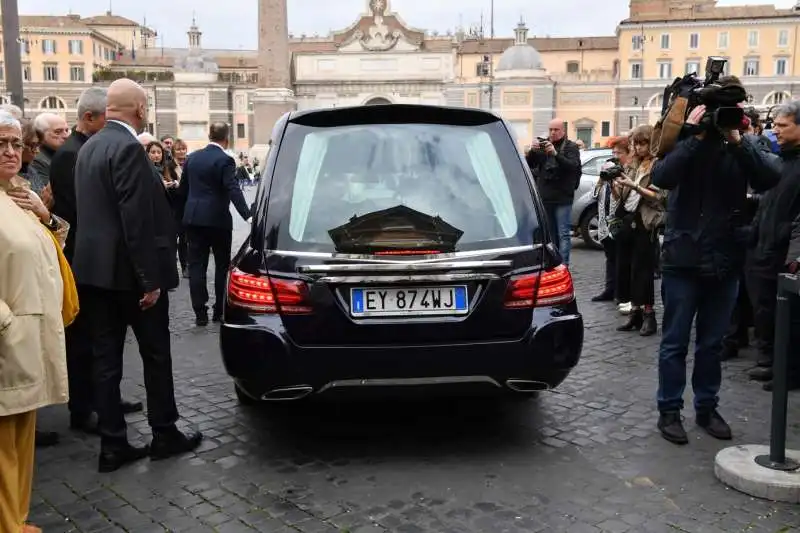 funerale di jannis kounellis 10