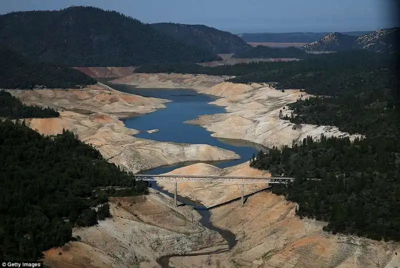 il lago di oroville quando c era la siccita