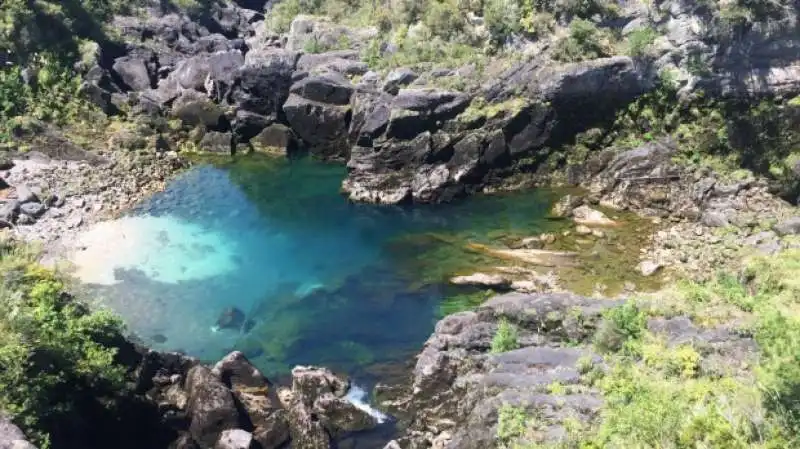 la piscina prima della apertura della diga