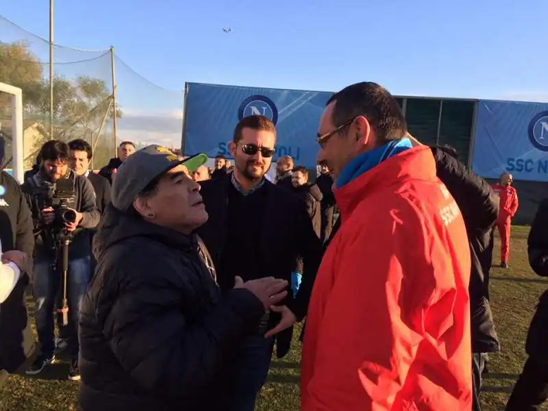 MARADONA E SARRI