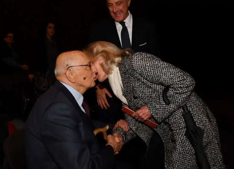 marina cicogna saluta il presidente emerito giorgio napolitano (1)