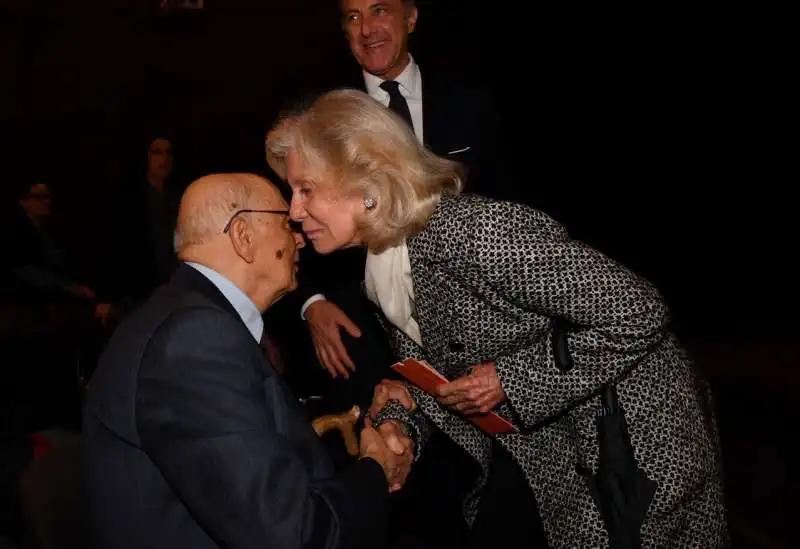 marina cicogna saluta il presidente emerito giorgio napolitano (2)