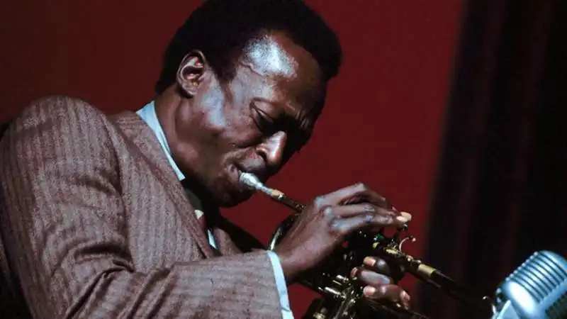 MILES DAVIS