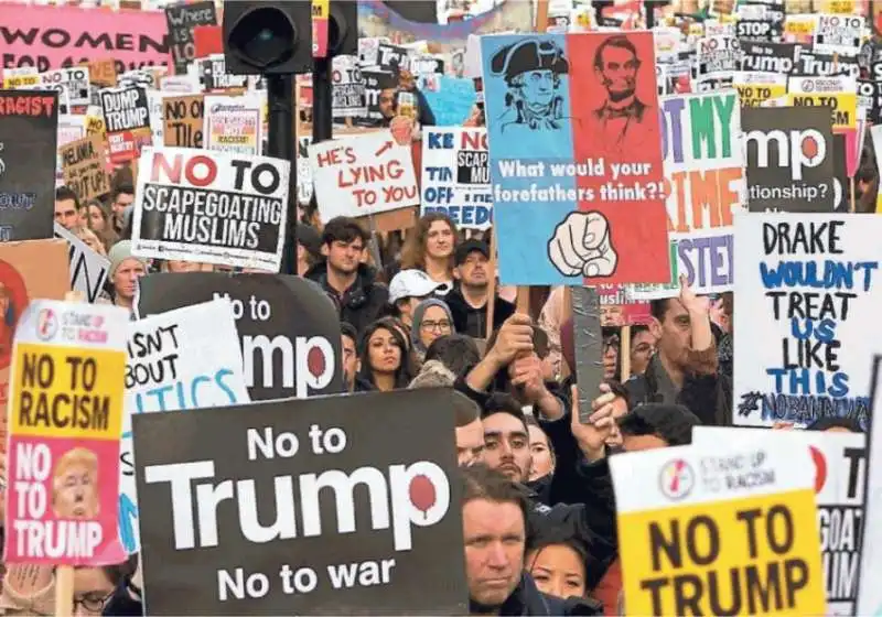 PROTESTE CONTRO TRUMP