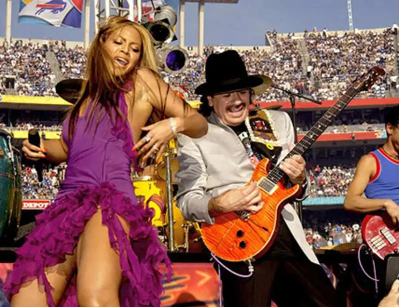 SANTANA E BEYONCE