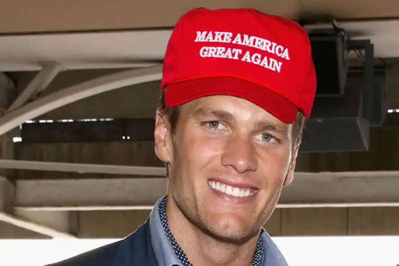 TOM BRADY TRUMP