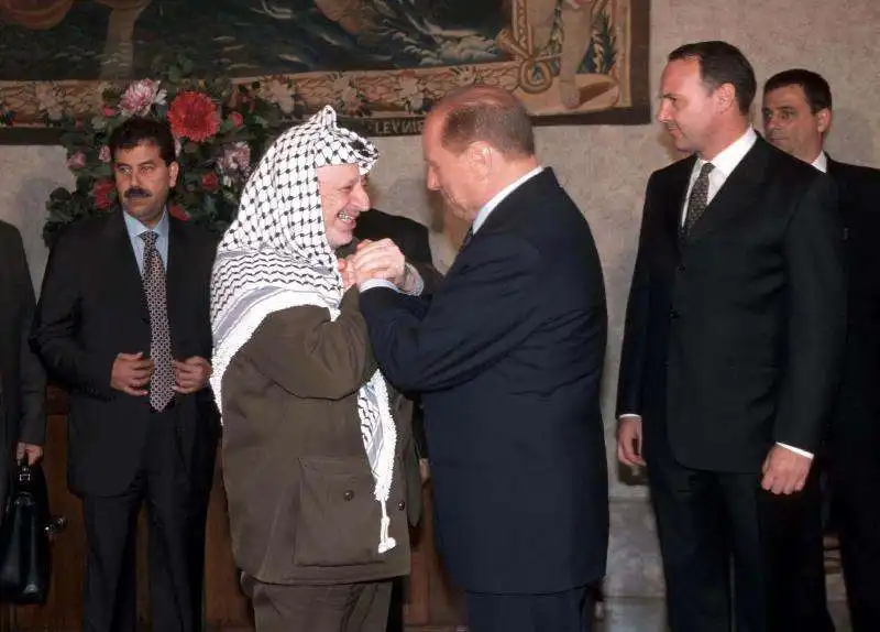 berlusconi arafat 