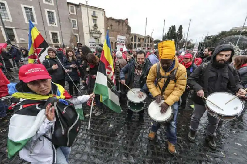 corteo antifascista a roma 6