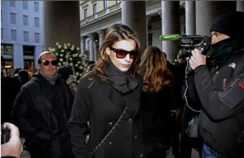 Elisabetta Canalis funerale Moratti