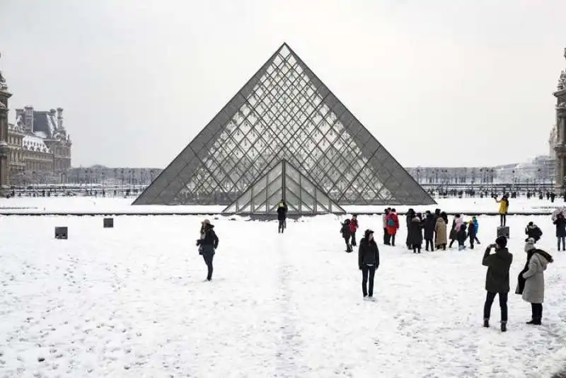 francia sotto la neve