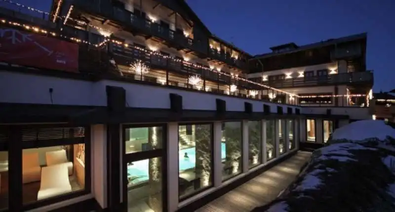 hotel cortina