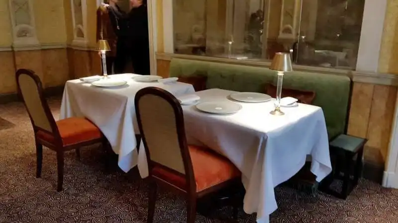 il ristorante di carlo cracco in galleria a milano         