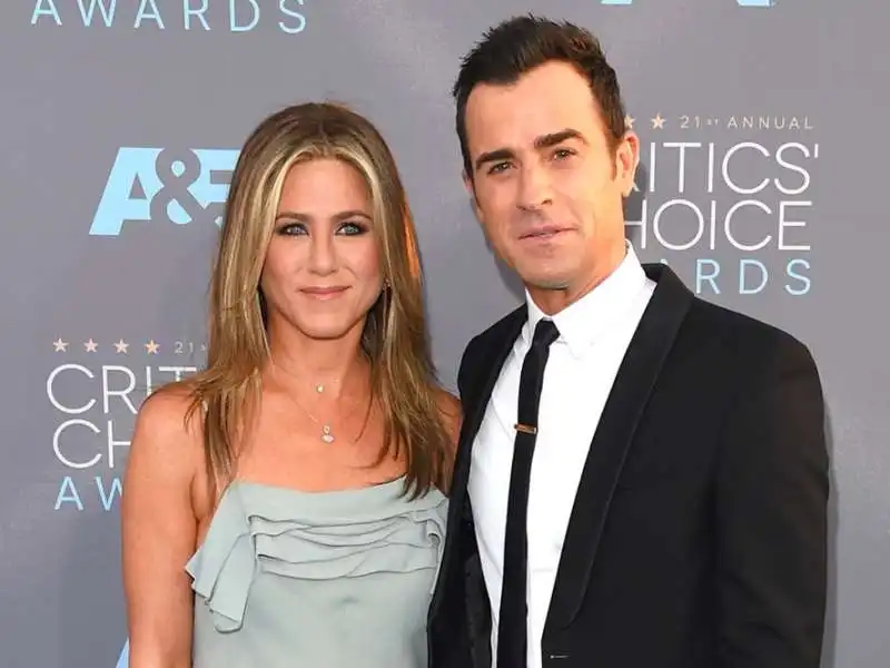 JENNIFER ANISTON E JUSTIN THEROUX