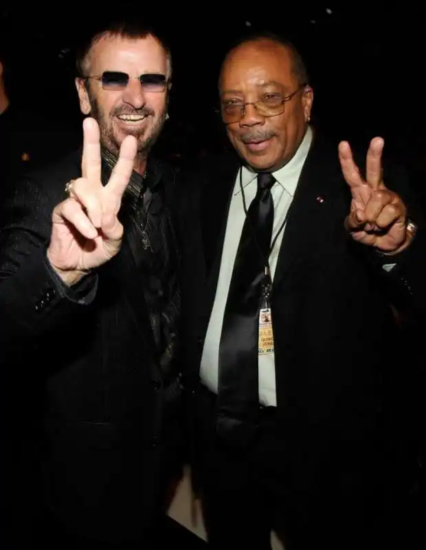 jones e ringo starr