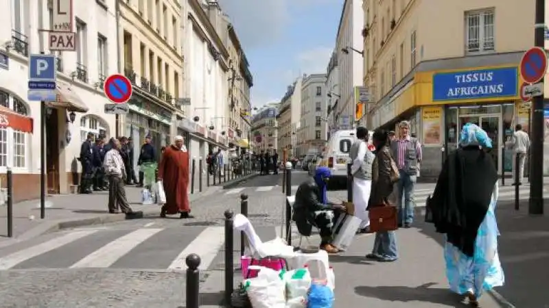 LE GOUTTE DOR A PARIGI   