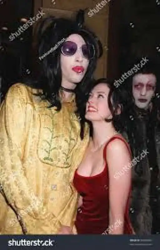 rose mcgowan marilyn manson