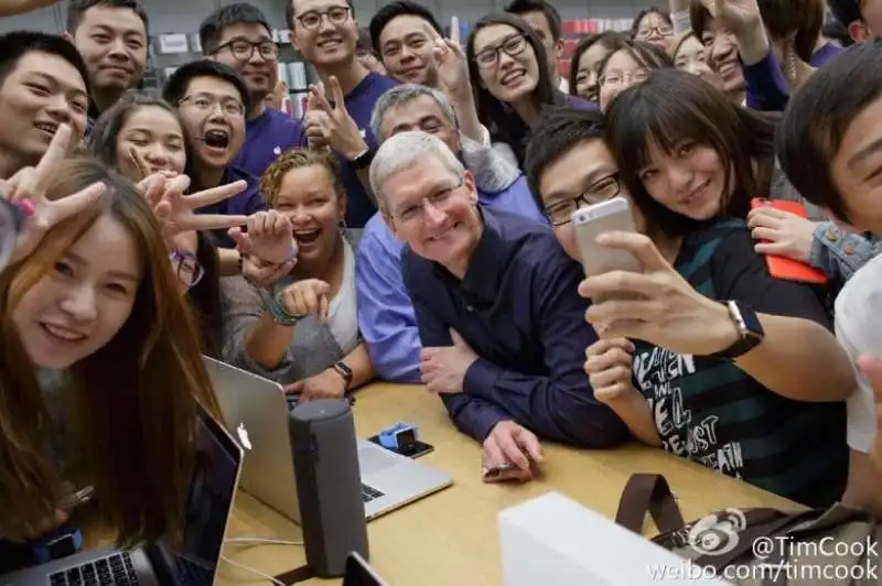 tim cook in cina