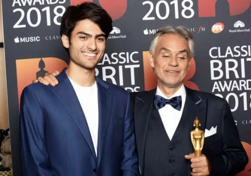 andrea bocelli con il figlio matteo 3