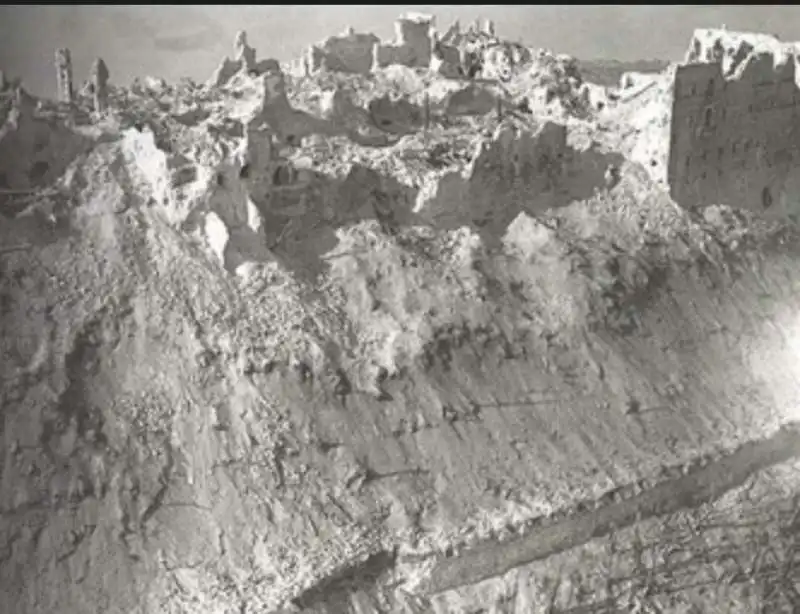 bombardamento abbazia montecassino 5