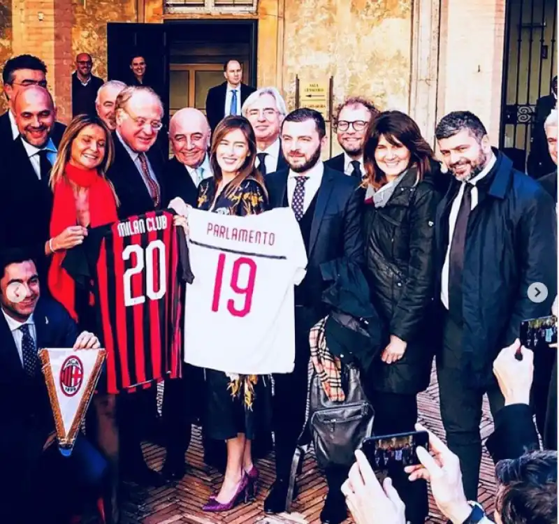 BOSCHI MILAN CLUB PARLAMENTO