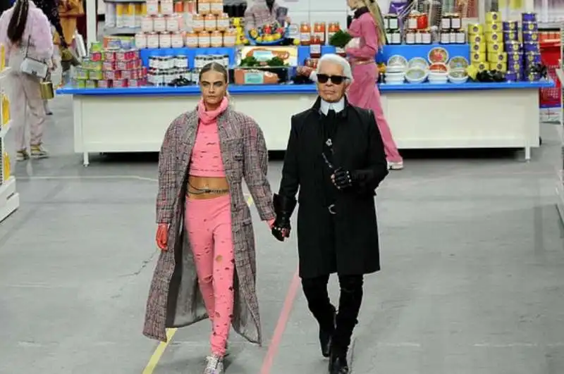 cara delevingne e karl lagerfeld 1