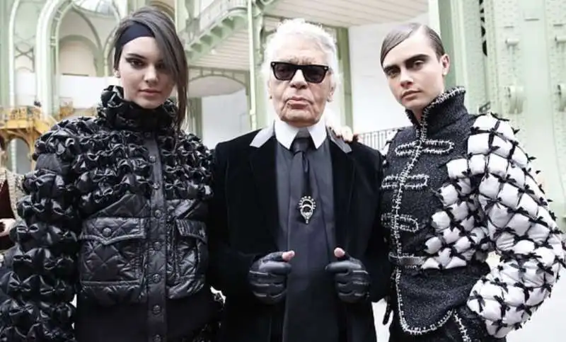 cara delevingne, karl lagerfeld e kendall jenner 1