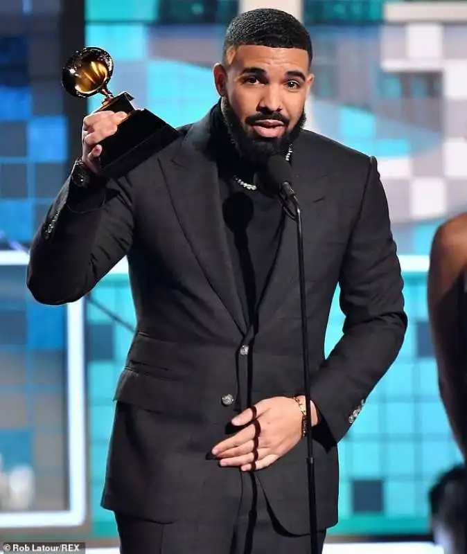 drake accetta il grammy