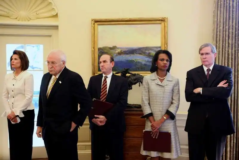 elliott abrams con condoleeza rice e dick cheney nello studio ovale