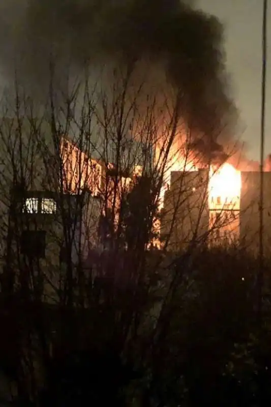 incendio a parigi 6