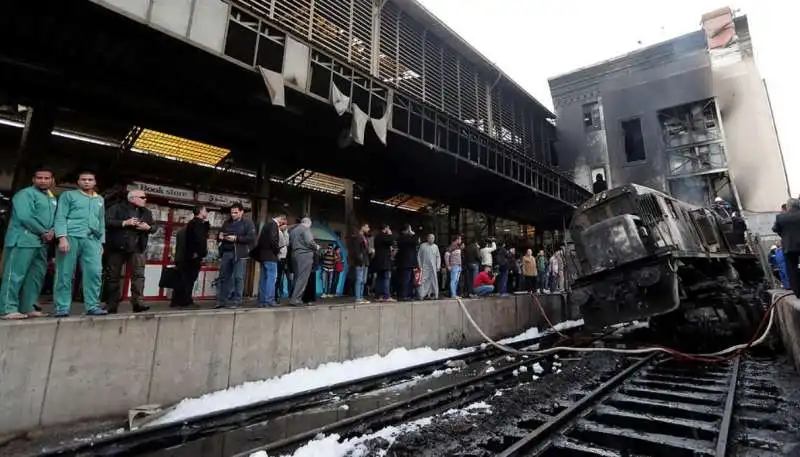 incidente ferroviario al cairo 16