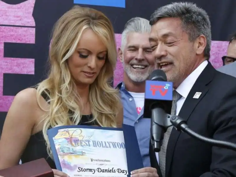 john duran e stormy daniels