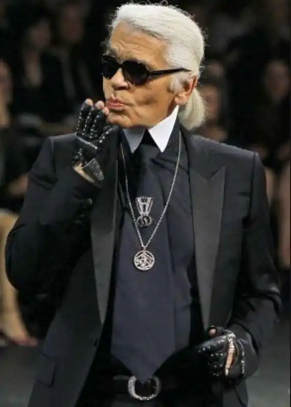 karl lagerfeld 2