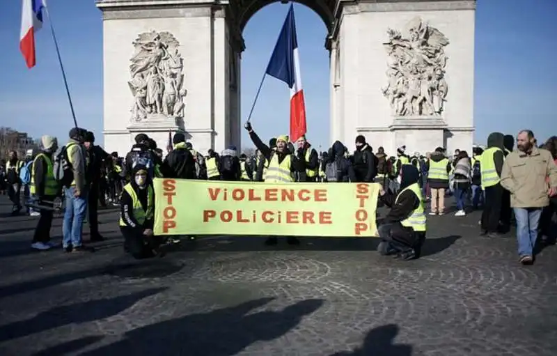 le proteste dei gilet gialli   quattordicesimo atto 10