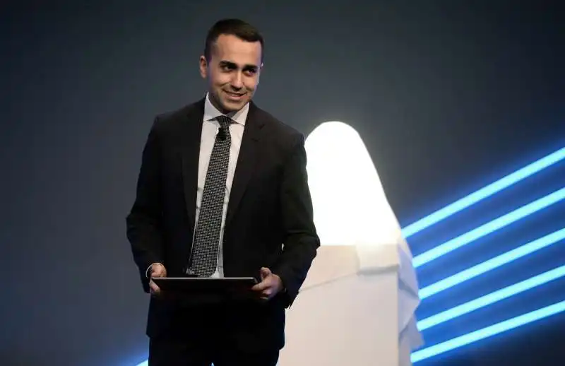 luigi di maio reddito di cittadinanza 