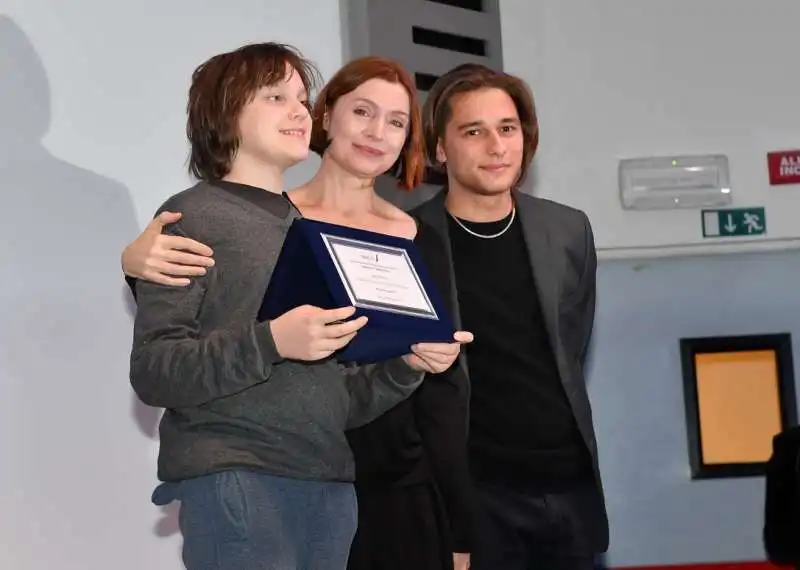 nino monteleone premiato con laq madre sabrina paravicini