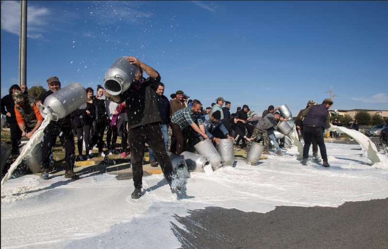 proteste dei pastori sardi 7