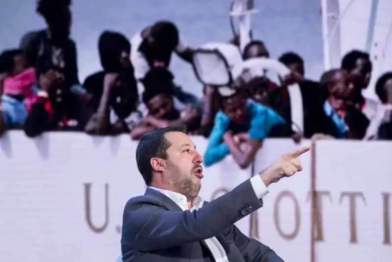 salvini a porta a porta 15