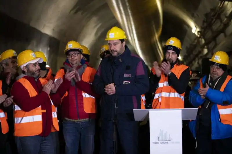 salvini visita il cantiere tav di chiomonte 23