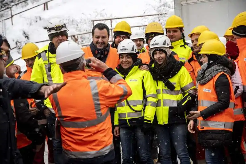 salvini visita il cantiere tav di chiomonte 26