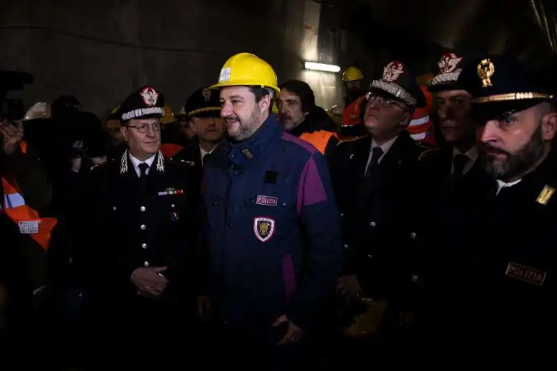 salvini visita il cantiere tav di chiomonte 33