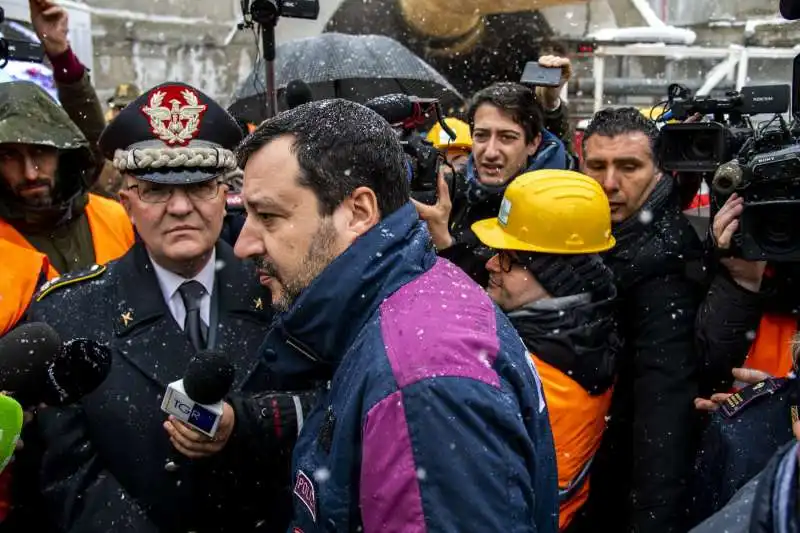 salvini visita il cantiere tav di chiomonte 40